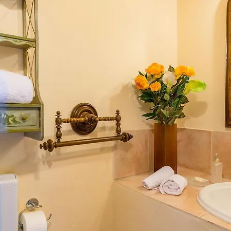 Antica Filanda 10, Emma Villa Arezzo